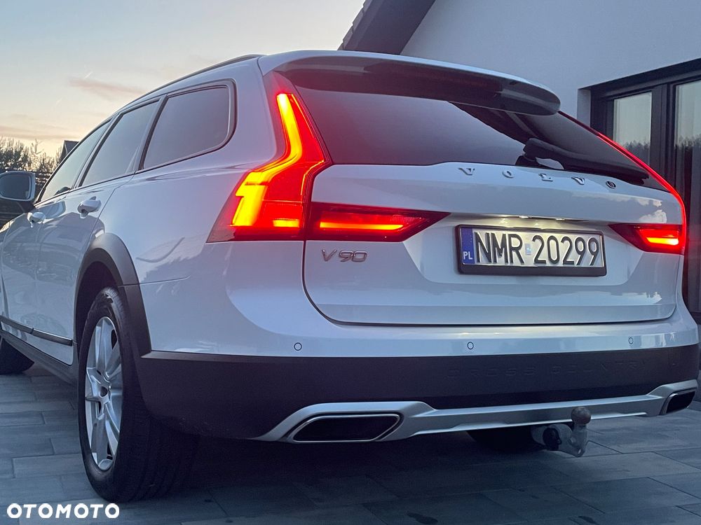 Volvo V90 Cross Country D5 AWD Geartronic Pro - 20