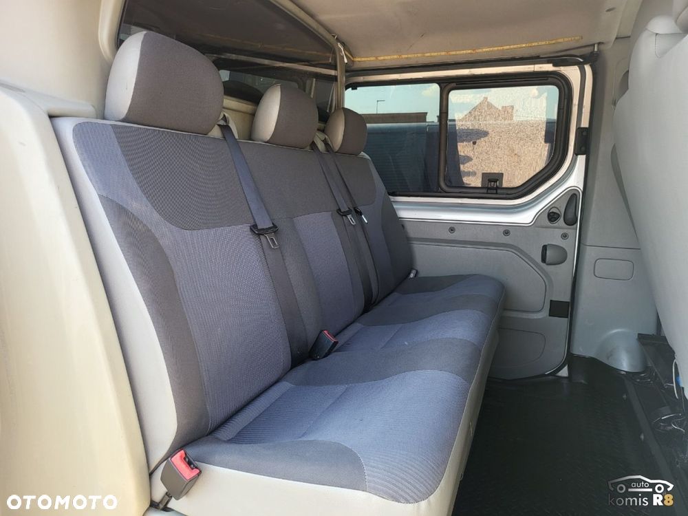 Opel Vivaro - 11