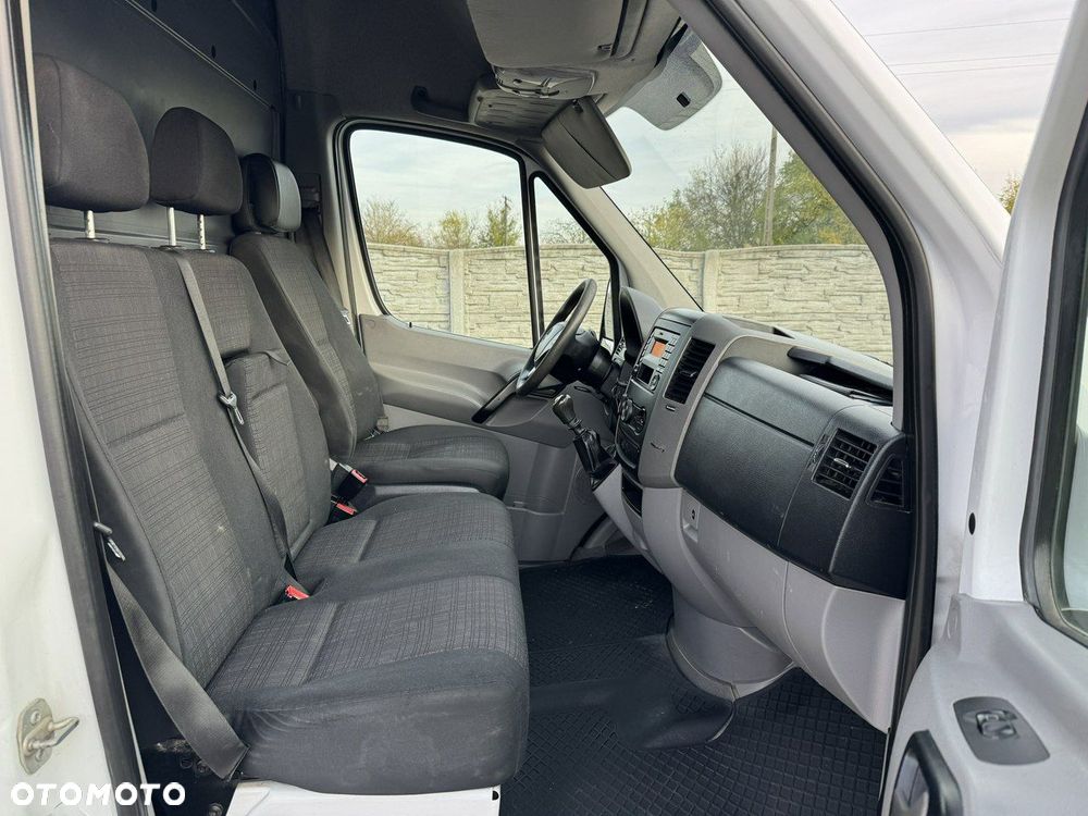Mercedes-Benz Sprinter - 5