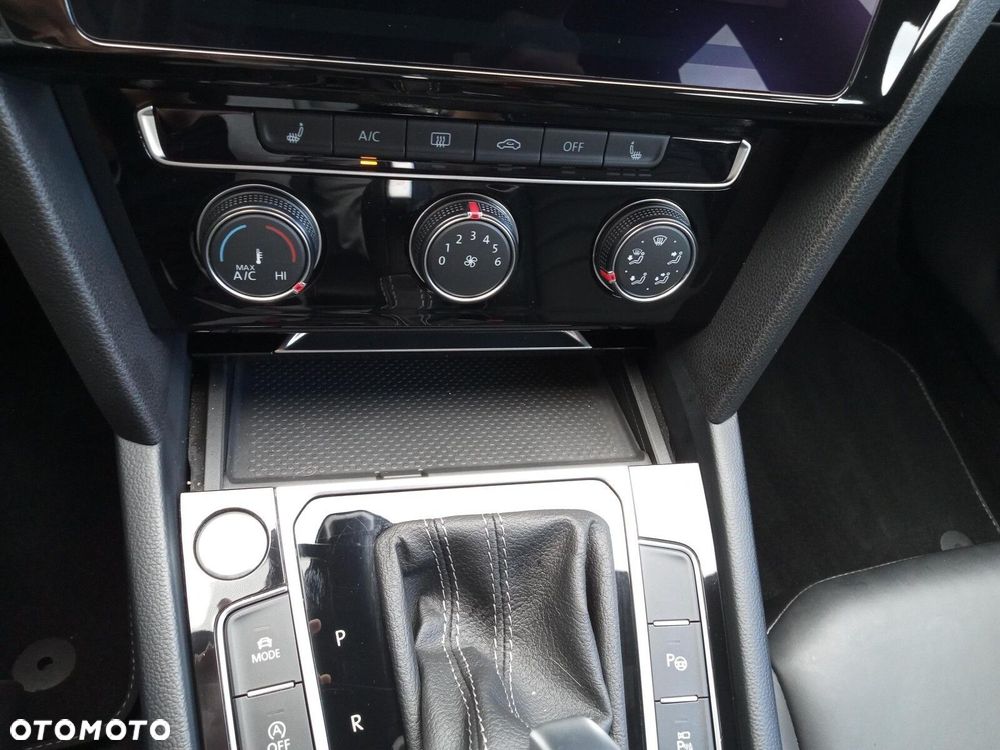 Volkswagen Arteon 2.0 TSI R-Line DSG - 18