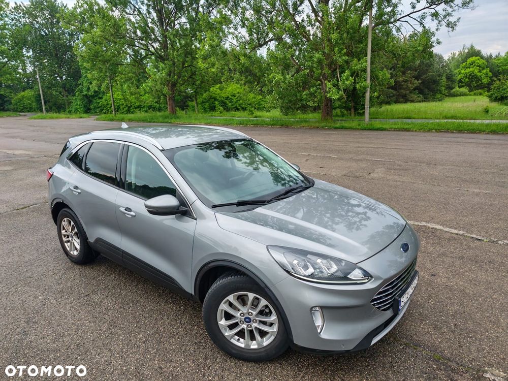 Ford Kuga - 1