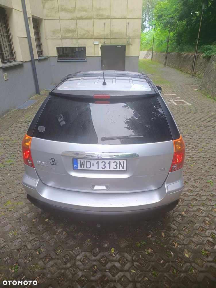Chrysler Pacifica - 12