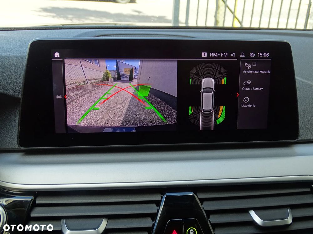 BMW Seria 5 520d - 25