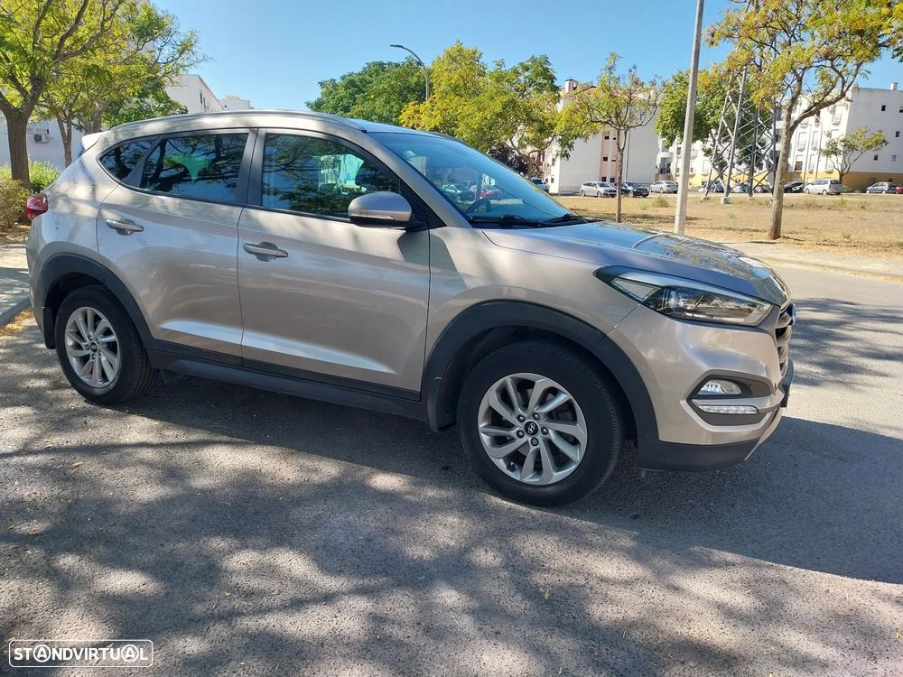 Hyundai Tucson 1.7 CRDi Executive - 2