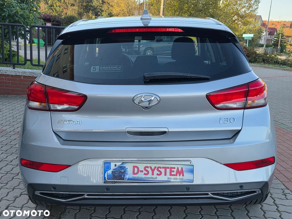 Hyundai i30 1.5 DPI Smart - 12