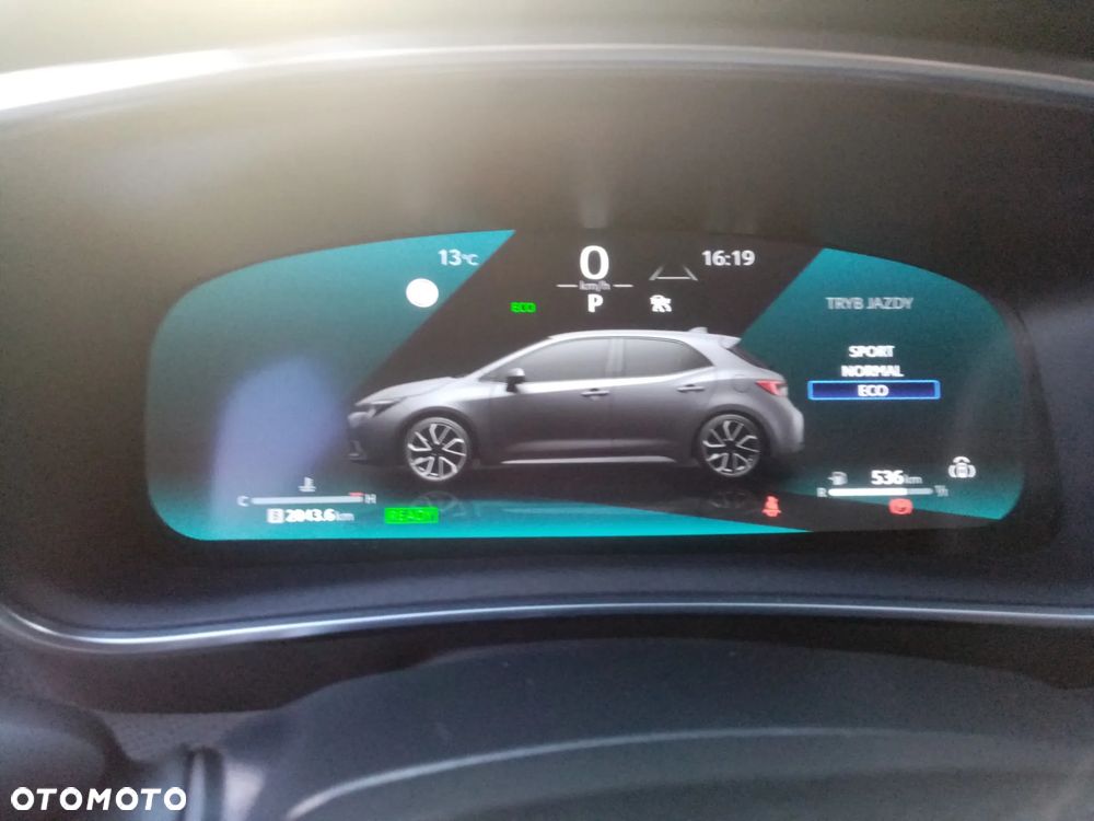 Toyota Corolla 1.8 Hybrid Style - 22