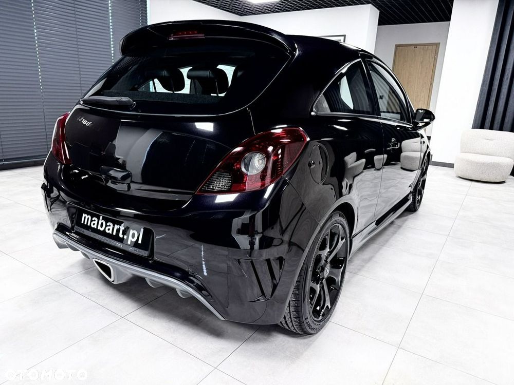Opel Corsa 1.6 Turbo OPC - 9