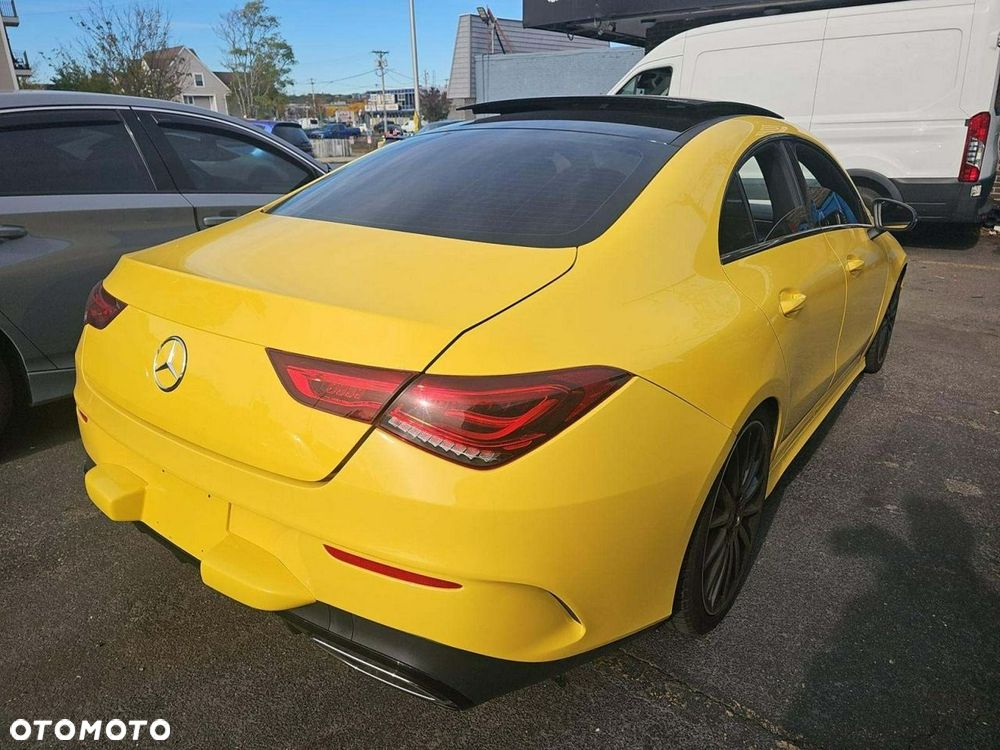 Mercedes-Benz CLA 250 4-Matic AMG Line 7G-DCT - 3