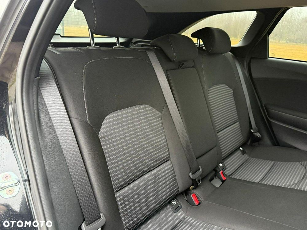 Kia Ceed 1.5 T-GDI Business Line Plus - 19