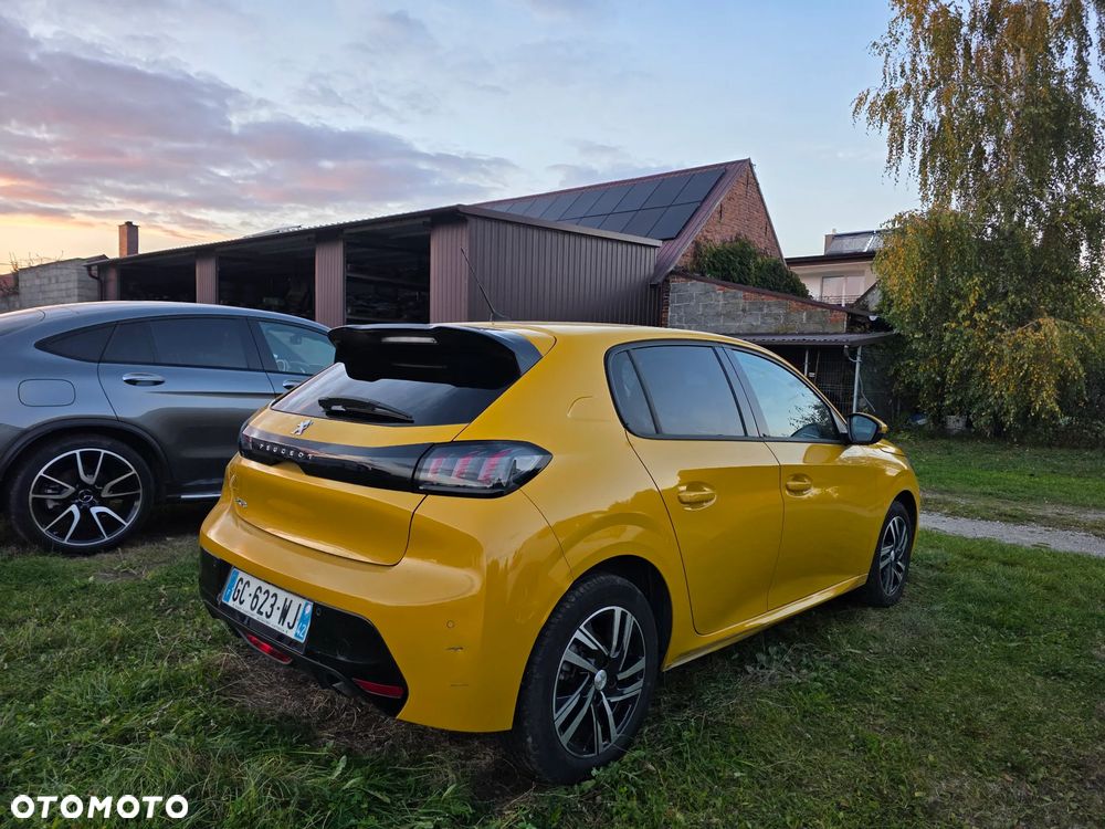 Peugeot 208 PureTech 100 EAT8 Allure - 6