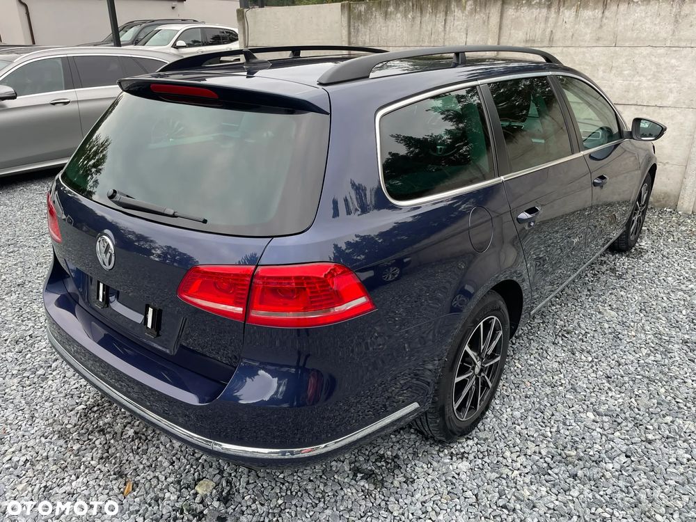 Volkswagen Passat - 8