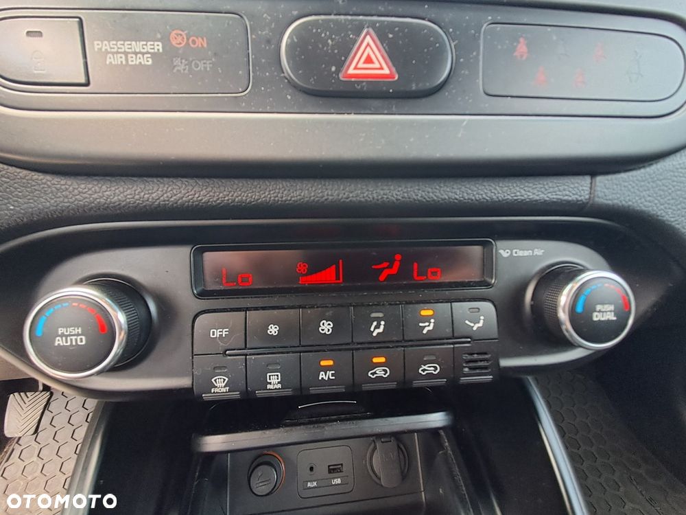 Kia Carens 1.6 GDI M 7os - 10