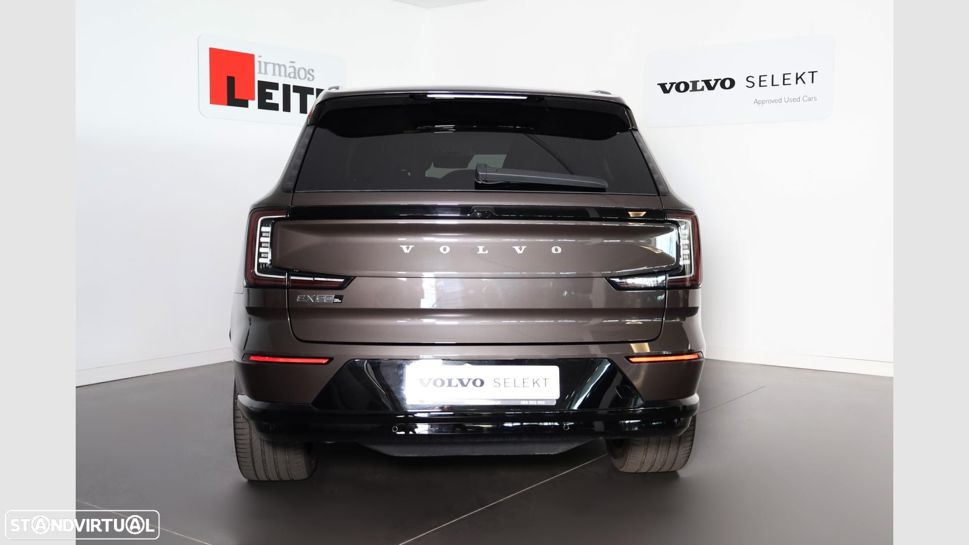 Volvo EX90 111 kWh Twin Motor Plus - 4
