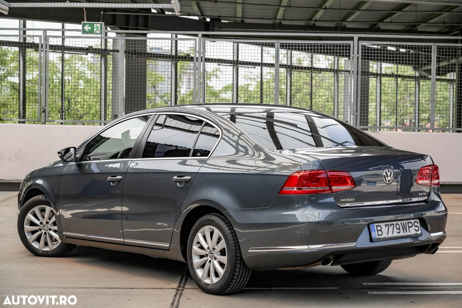 Volkswagen Passat Variant 2.0 TDI 4Motion BlueMotion Technology Highline DSG - 3