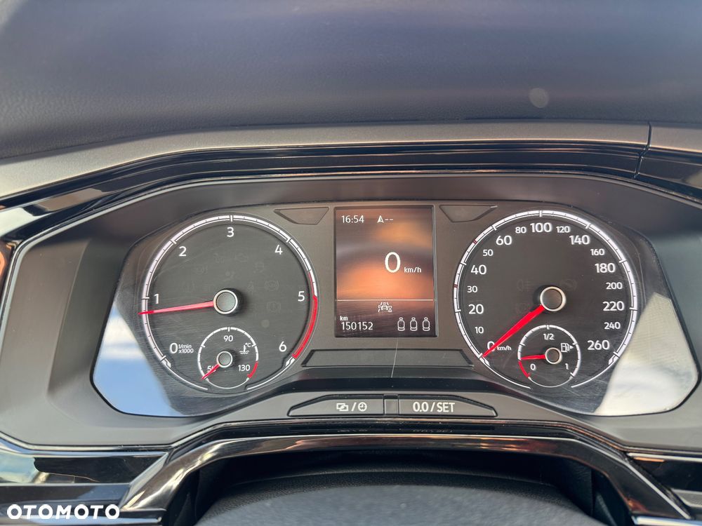 Volkswagen Polo - 14