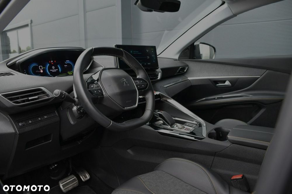 Peugeot 3008 1.6 PureTech Hybrid PHEV Road Trip S&S EAT8 - 19