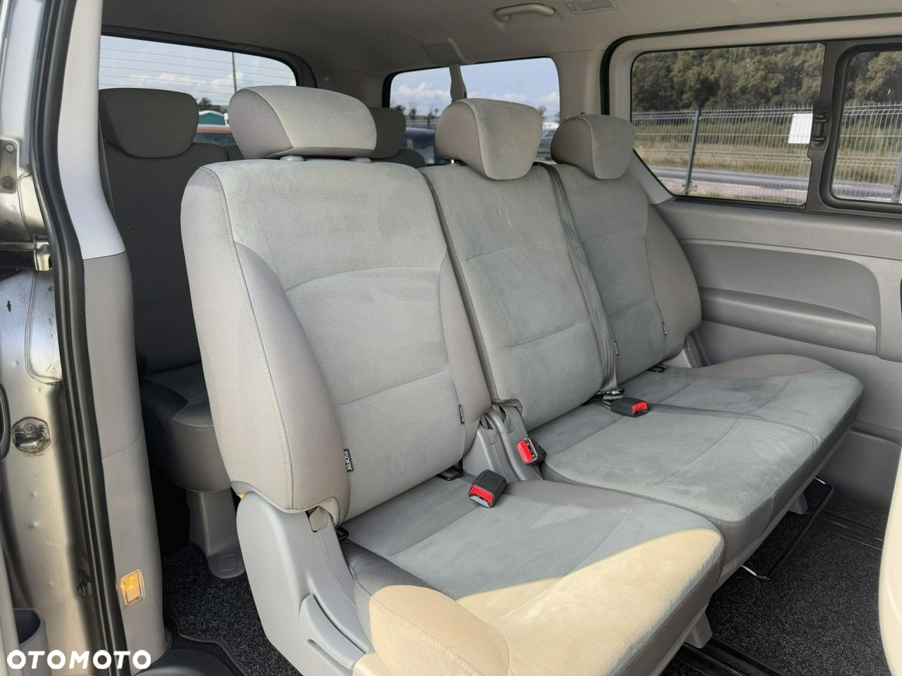 Hyundai H-1 2.5 CRDi Travel Family - 13