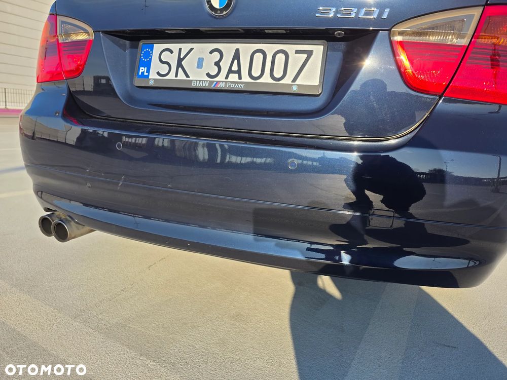 BMW Seria 3 330i - 9