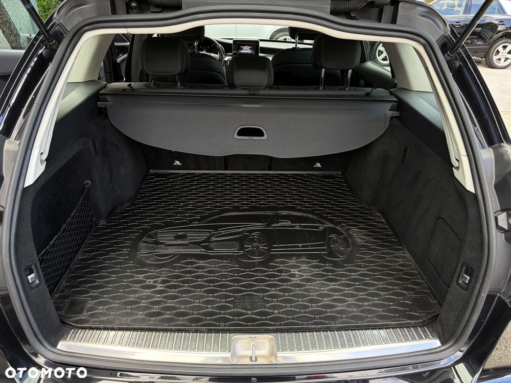Mercedes-Benz Klasa C 200 9G-TRONIC - 36