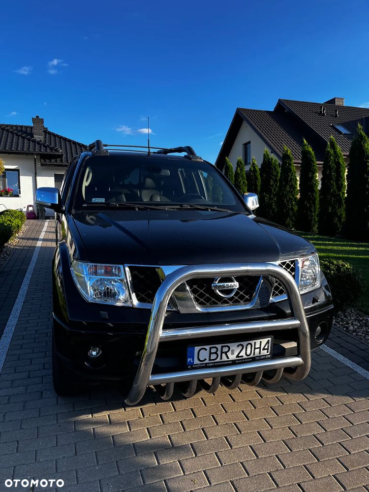 Nissan NAVARA - 2