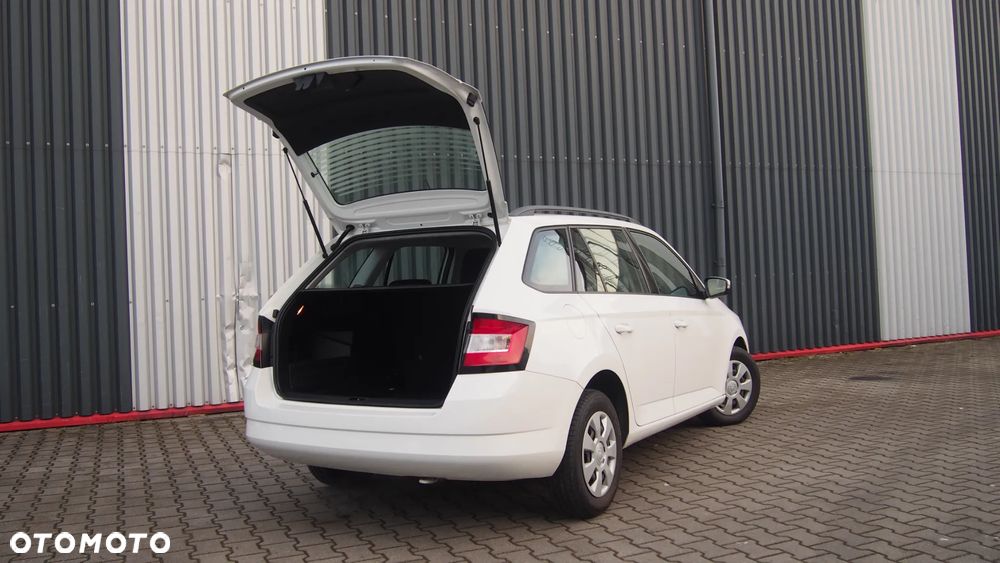 Skoda Fabia 1.0 MPI Active - 17