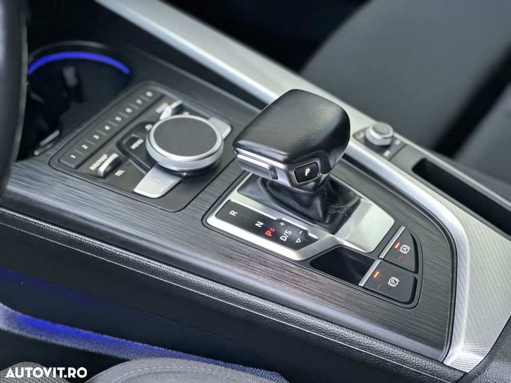 Audi A4 2.0 TDI ultra S tronic design - 19