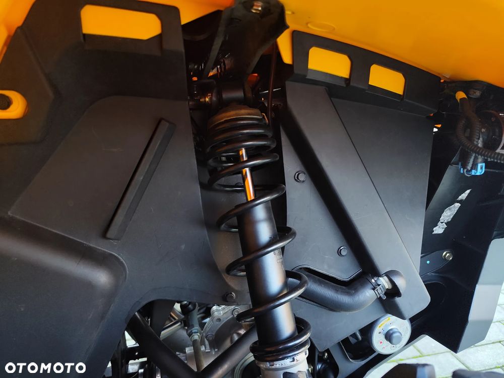 Can-Am Outlander - 32