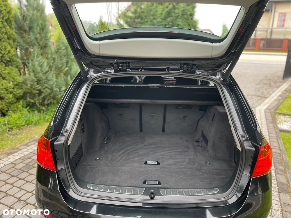 BMW Seria 3 318d Sport Line - 21