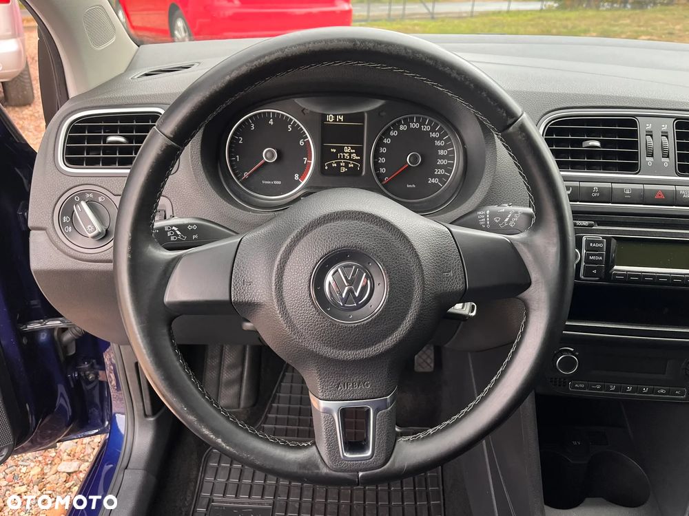Volkswagen Polo 1.2 MATCH - 22