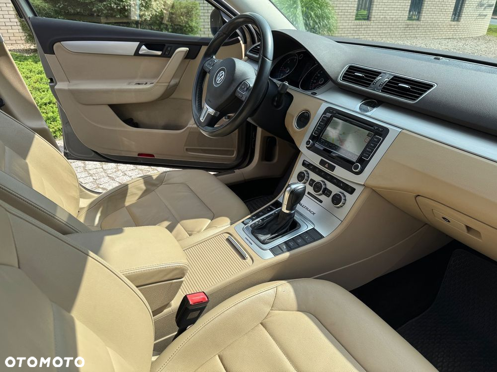 Volkswagen Passat Alltrack 2.0 TDI 4Mot DSG - 34