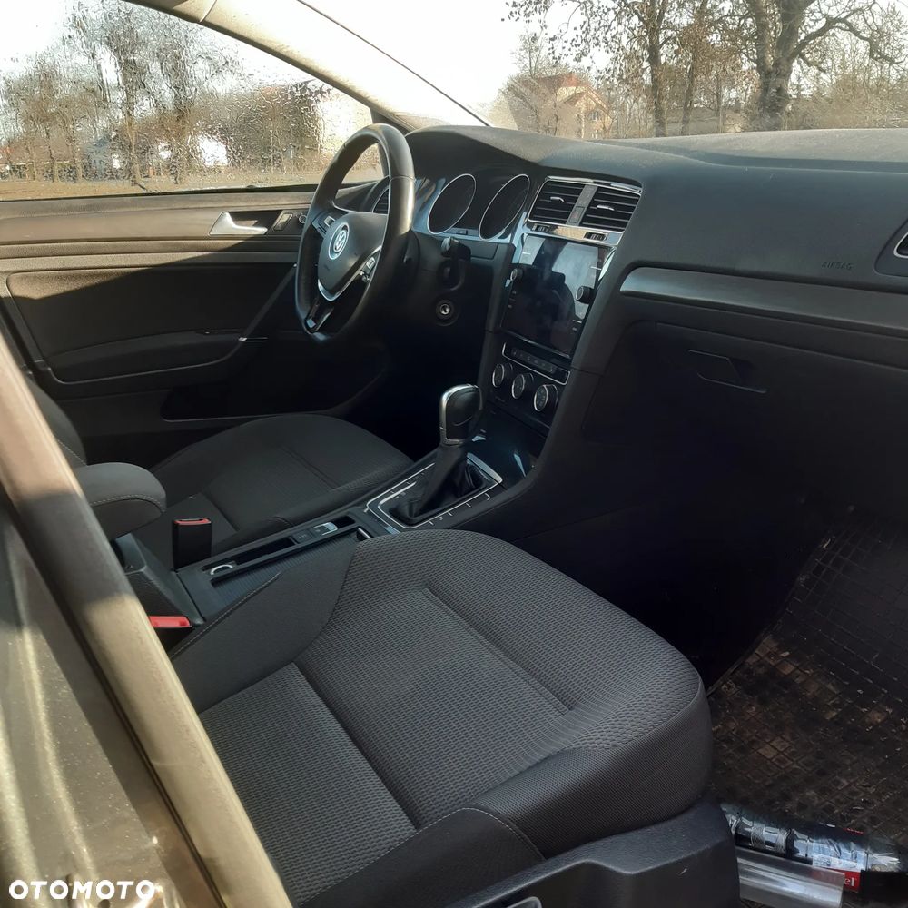 Volkswagen Golf 1.6 TDI (BlueMotion Technology) DSG Comfortline - 11