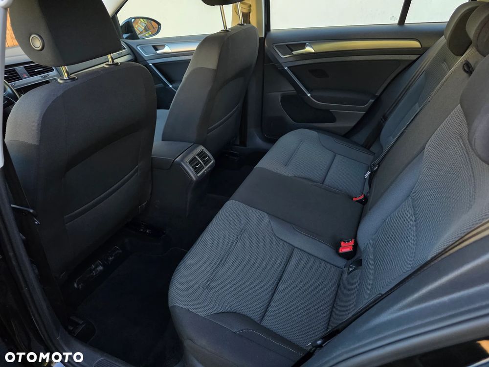 Volkswagen Golf 1.4 TSI BMT Comfortline - 13