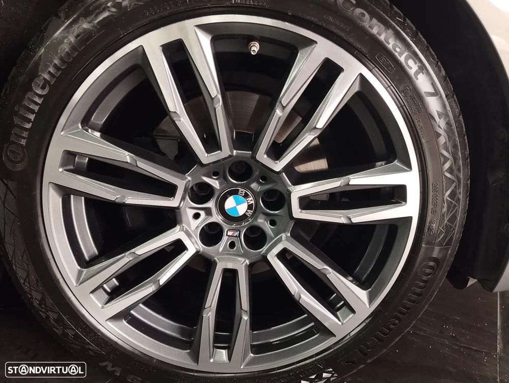 BMW 520 d Pack Desportivo M - 10