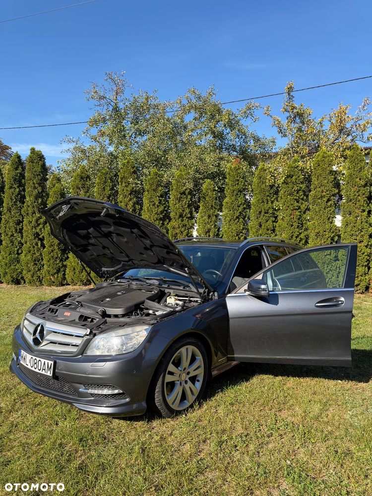 Mercedes-Benz Klasa C 250 CDI 4Matic 7G-TRONIC Avantgarde Edition - 13