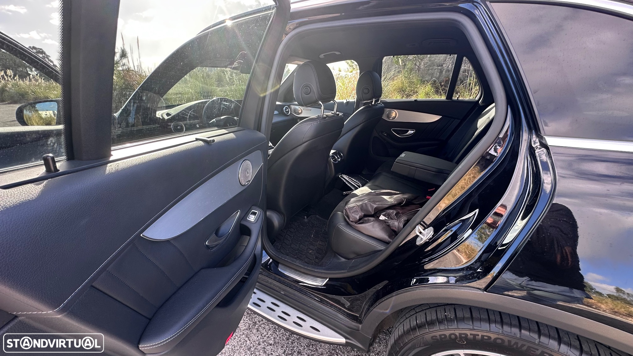 Mercedes-Benz GLC 250 d Coupe 4Matic 9G-TRONIC AMG Line - 24