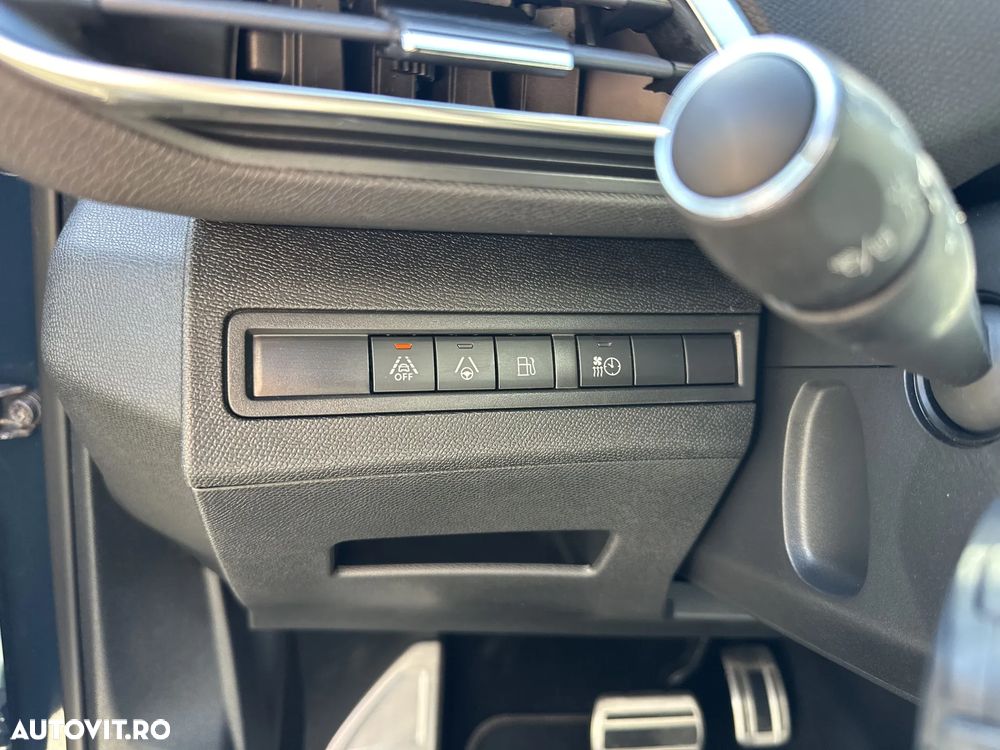 Peugeot 3008 - 16