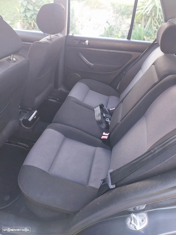 VW Golf 1.4i Confortline JE+AC - 6