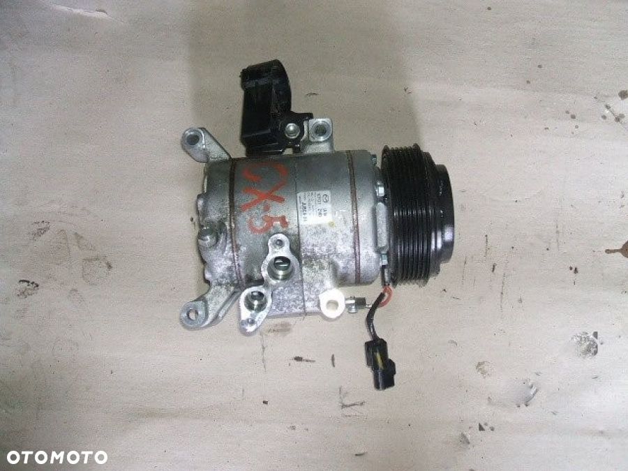 MAZDA CX5 2.2D sprężarka klimatyzacji KF012183 - 1