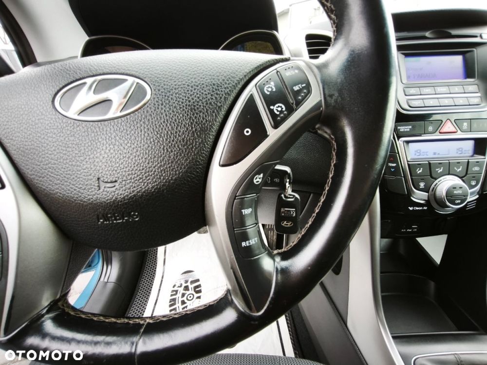 Hyundai i30 - 11