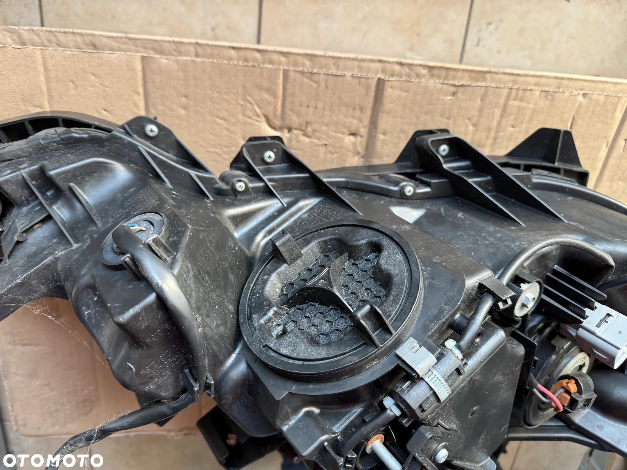 Reflektor / lampa przód przednia lewa Toyota Land Cruiser 150 PRADO LIFT - oryginalna - 5