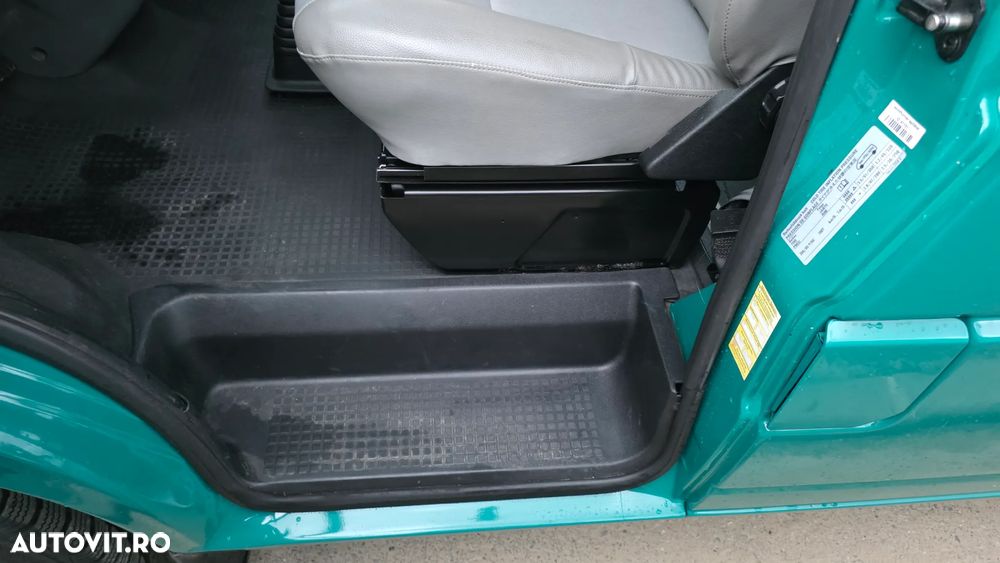 Volkswagen Transporter Caravelle Syncro 7DC2Y5 - 15