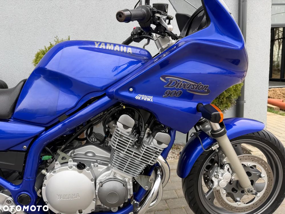Yamaha XJ - 17