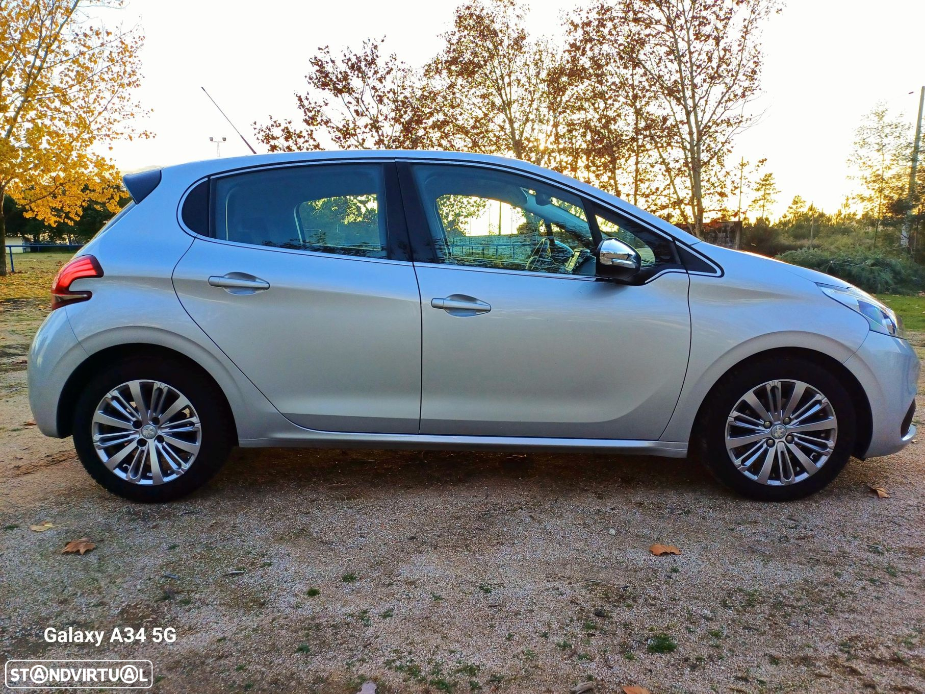 Peugeot 208 1.6 BlueHDi Style - 15