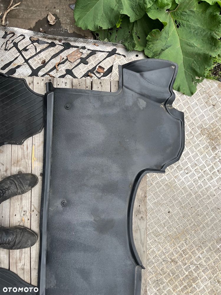 Dywaniki gumowe Mercedes Sprinter W910 W907 - 4