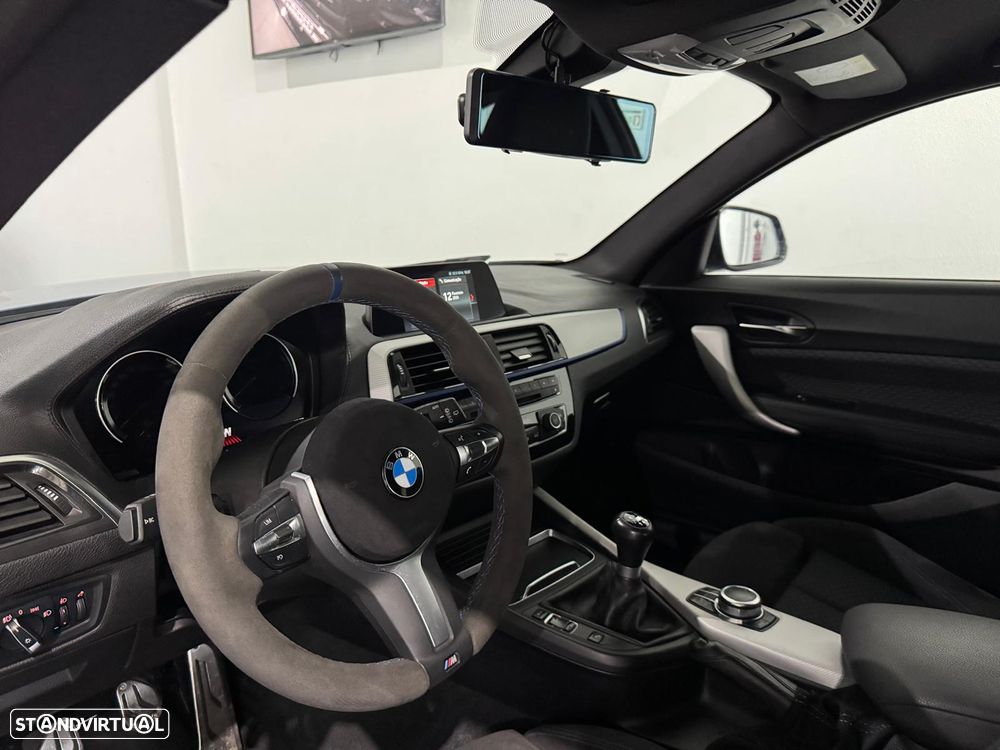 BMW 118 d Pack M - 12