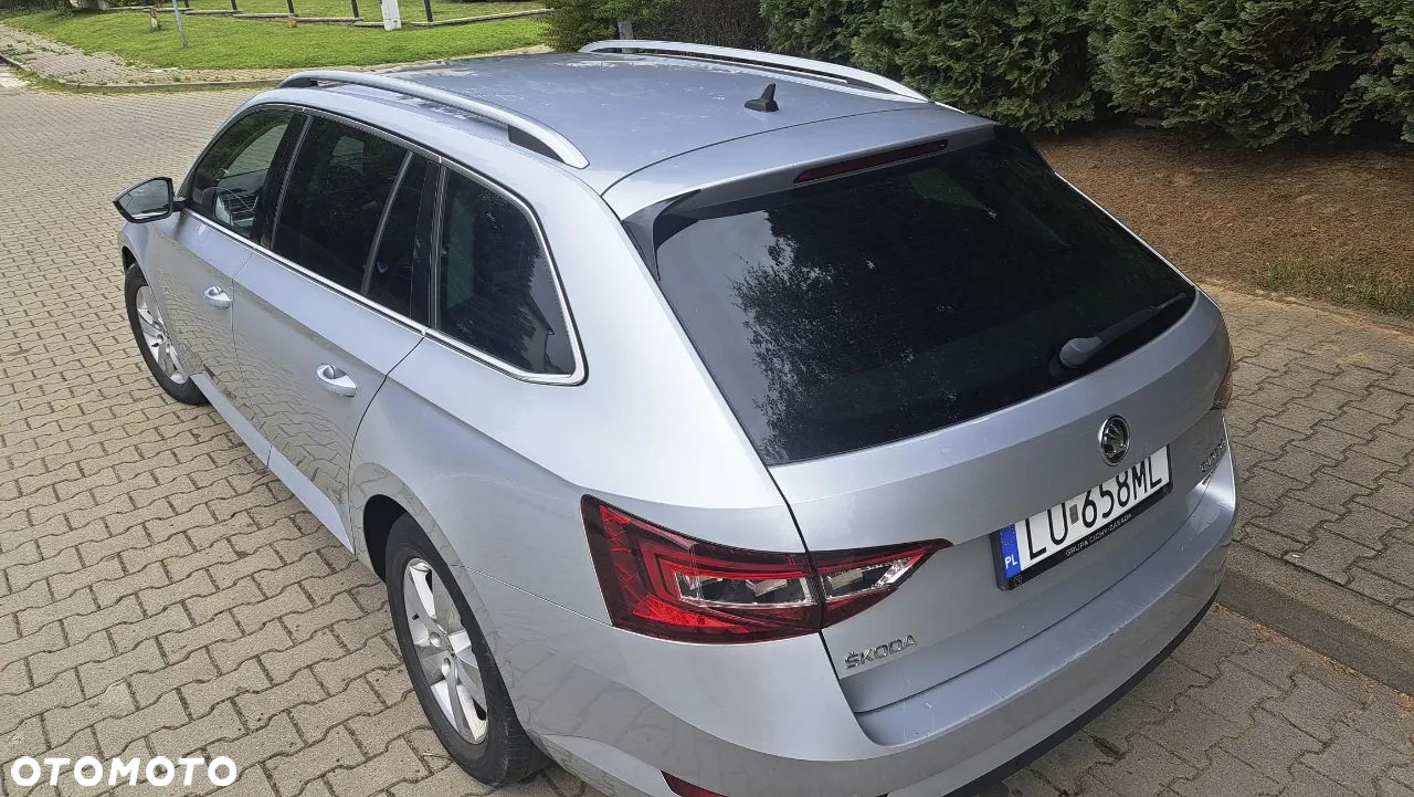 Skoda Superb 2.0 TDI 4x4 Ambition DSG - 26