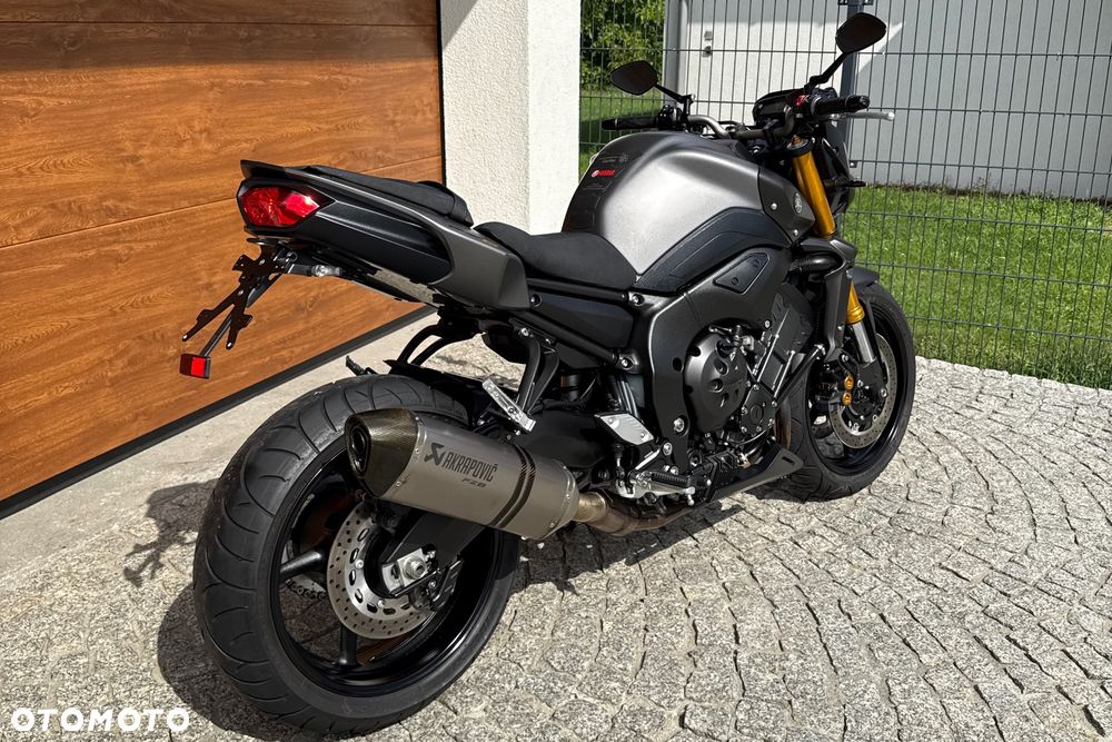 Yamaha FZ8 - 3