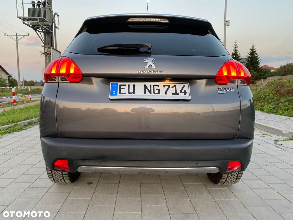 Peugeot 2008 1.6 e-HDi Allure S&S - 25