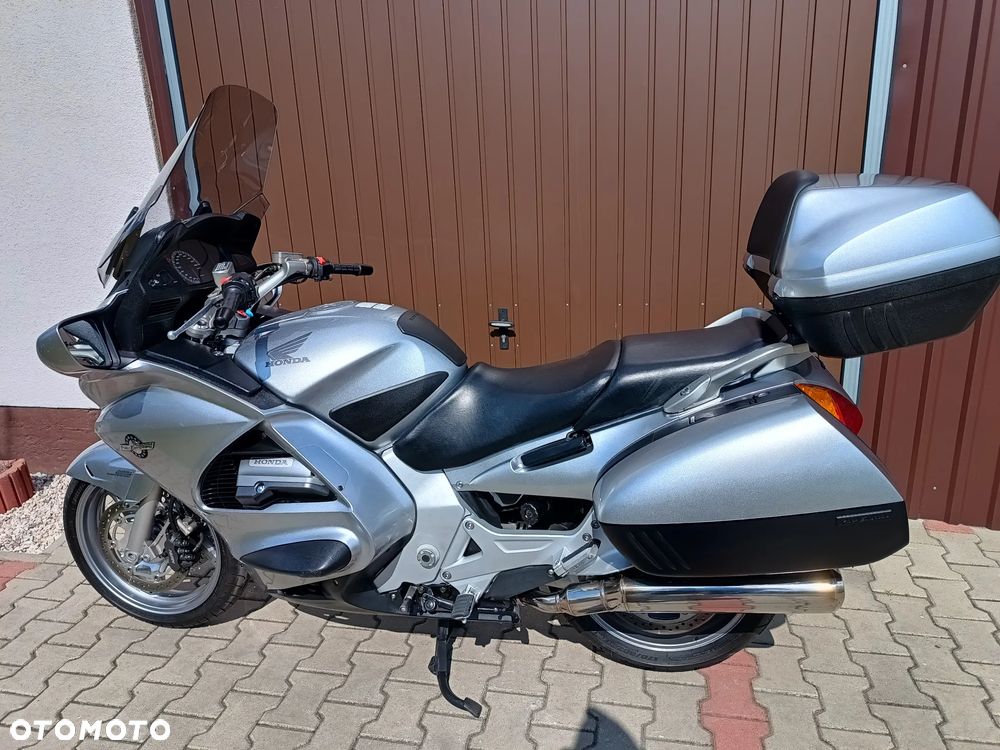 Honda ST - 22