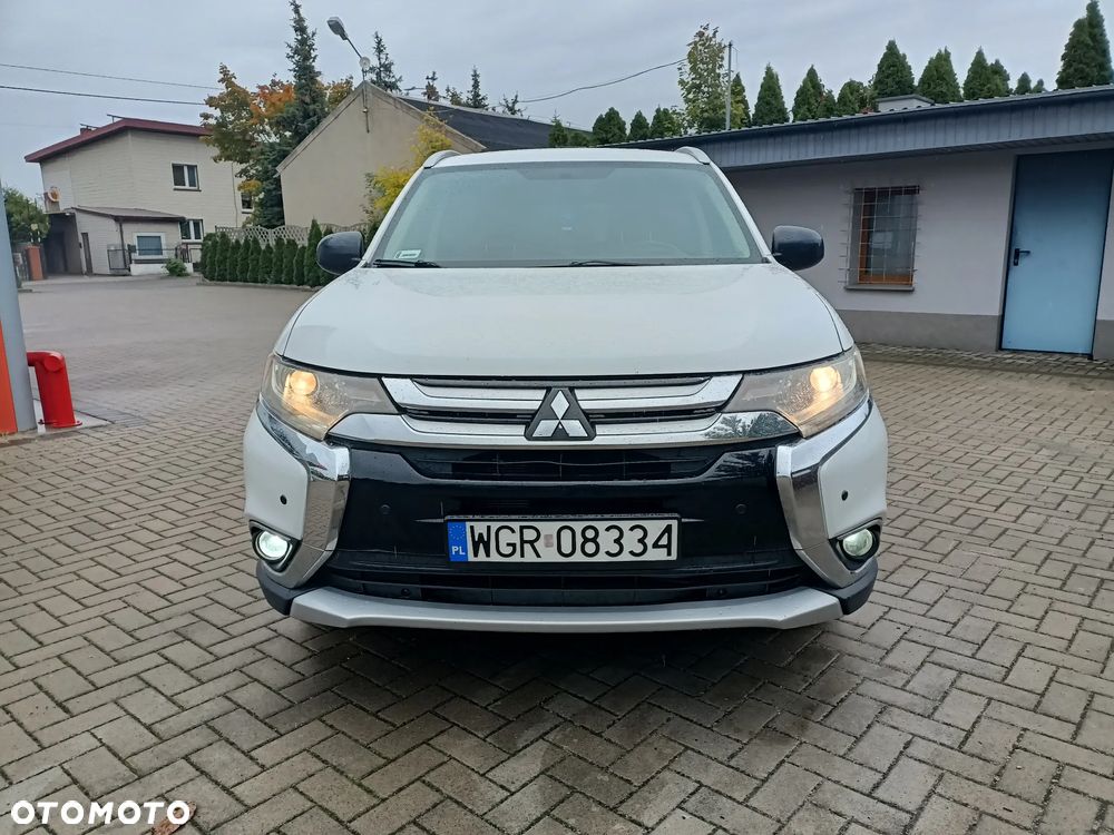 Mitsubishi Outlander - 3